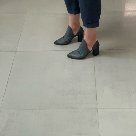 Bueno soft genuine leather ankle shoes size 38, US7.5 - Picture 13 of 14